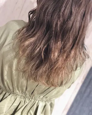 ミディアム 大場 優のヘアスタイル