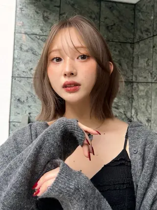ショート カラー 小顔ボブ jilblanカホのヘアスタイル
