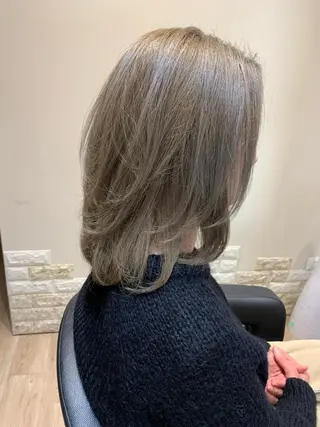 ショート カラー 大久保 隆蔵のヘアスタイル