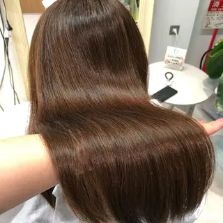 セミロング レイヤー/顔まわり カット/地毛風カラーのヘアスタイル