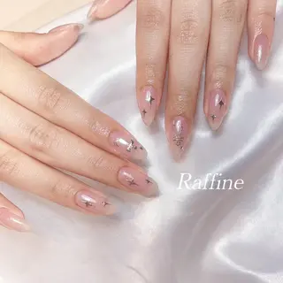 ネイル RAFFINE 月🦋🩵のネイルデザイン