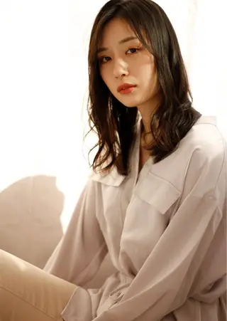 ミディアム 顔周りデザイン/ ママ美容師/濱ほのかのヘアスタイル