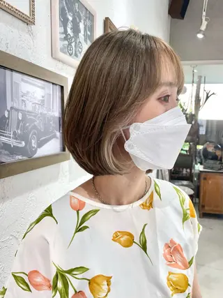 ショート カラー 岡田 恭明のヘアスタイル