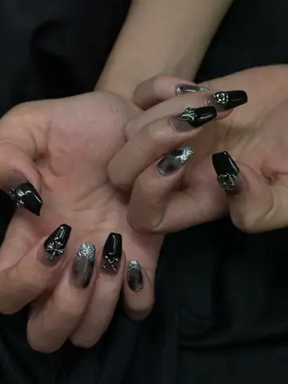 ネイル HALO  ネイルサロン所属・HALO アイコのネイルデザイン