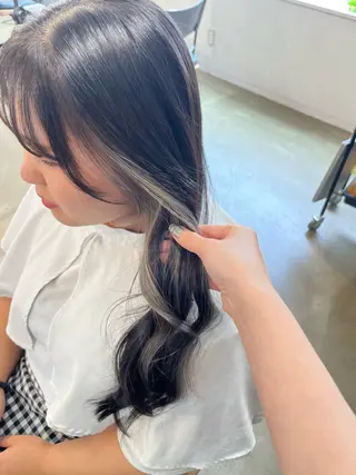 セミロング 本木下朋花/髪質 改善×ダブルカラーのヘアスタイル