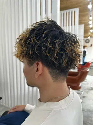 ミディアム パーマ メンズ 椎木 琉聖のヘアスタイル