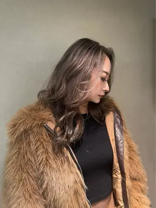 セミロング カラー 💖梅田レイヤー💖 副店長Tsubasaのヘアスタイル