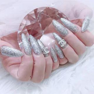 ネイル Lunon 谷塚店のネイルデザイン