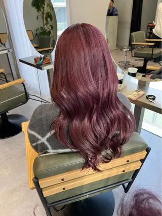 カラー 梅田/ベージュ／ 艶カラー／三宅空翔のヘアスタイル