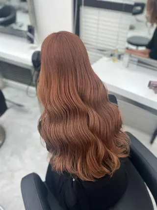 ロング カラー ヘアアレンジ 艶髪ハイトーン🫧 Kurehaのヘアスタイル