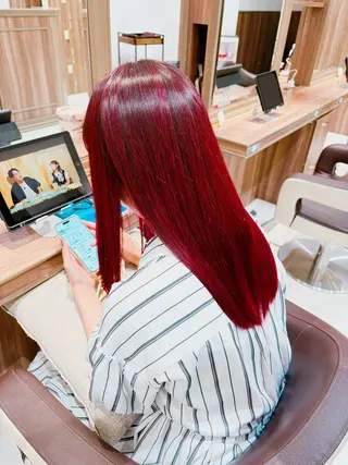 カラー 韓国風🇰🇷艶髪✨ カラー🩵レオのヘアスタイル