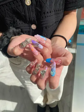 ネイル カンナ【Y2Kネイル /コーンロウ】のネイルデザイン