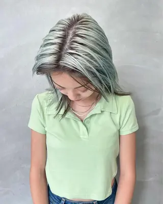 ミディアム カラー yurika☁️ 似合わせ｜レイヤーのヘアスタイル