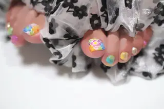 ネイル ママリンド　志村坂上店所属・しみ えんのネイルデザイン