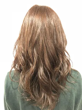 ロング カラー 辻本 夏子のヘアスタイル