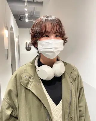 ショート カラー パーマ satsuki 暖色・ブラウンカラーのヘアスタイル