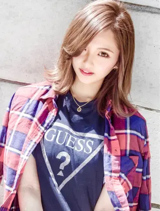 ミディアム カラー ヘアアレンジ MiU所属・韓国×髪質改善×美髪 縮毛矯正×レイヤーのヘアスタイル