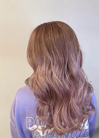 ロング カラー 宮原 佳苗のヘアスタイル