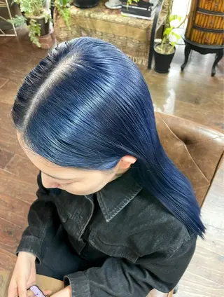 ロング カラー vivre libre所属・仲村 真里奈のヘアスタイル