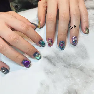 ネイル UrakoNail 《nail》のネイルデザイン