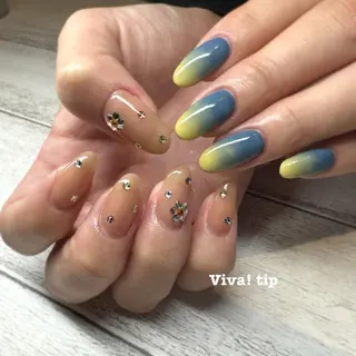 ネイル Viva!tip所属・Viva!tip ビバティップネイルのネイルデザイン