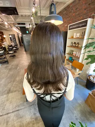 セミロング the BRIDGE 加藤みのりのヘアスタイル