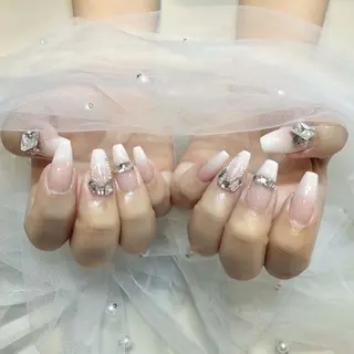 ネイル éclat nail studio（She nail studio内）所属・韓国ワンホン éclat🩵飯山のネイルデザイン