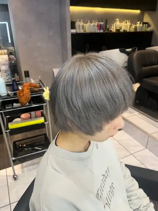カラー トメちゃん 💜🇭🇰のヘアスタイル