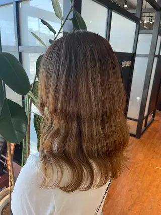ミディアム ブリーチ/暖色❤️ 岸谷真幸のヘアスタイル