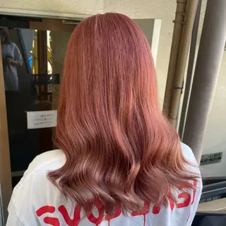 セミロング カラー ふかたさや🫧 艶感✖️透明感カラーのヘアスタイル