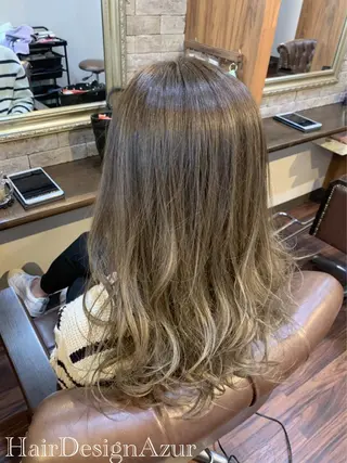 ロング カラー HairDesign Azurのヘアスタイル