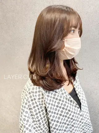 ミディアム カラー clomus所属・YUKA艶髪 🌸寛ぎ部屋のヘアスタイル