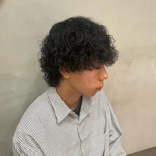 パーマ メンズ fifth 安次富　泰雅のヘアスタイル