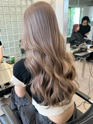ロング カラー 🐯ミルクティーベー ジュ/大雅🐯のヘアスタイル