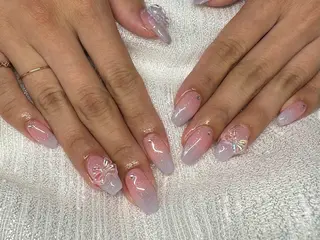 ネイル Eclat［ｴｸﾗ］ Yuriのネイルデザイン