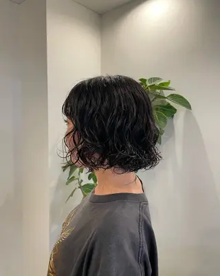 ショート FILMS Rei 透明感カラー/パーマのヘアスタイル