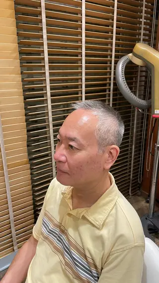ショート メンズ 椿 大輔のヘアスタイル