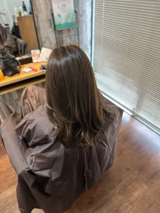 セミロング カラー Lizir ルズィール所属・Luzir⭐︎ GEN⭐︎のヘアスタイル