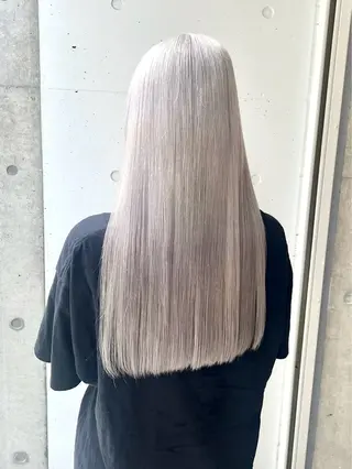 ロング カラー 西川 凜のヘアスタイル