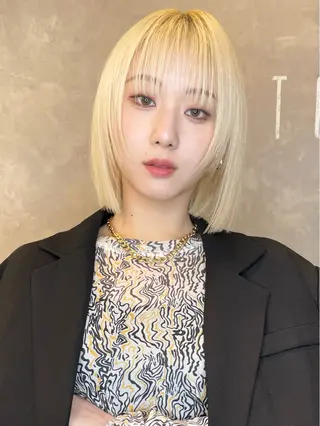 ミディアム ボブ/デザインカラー /表参道/新井美有紀のヘアスタイル