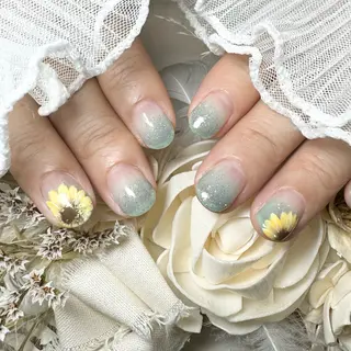 ネイル Hana_ Rieのネイルデザイン