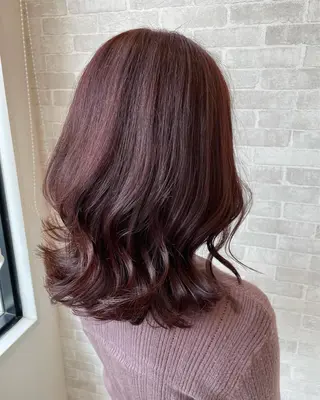 セミロング カラー Well's TAIGAのヘアスタイル