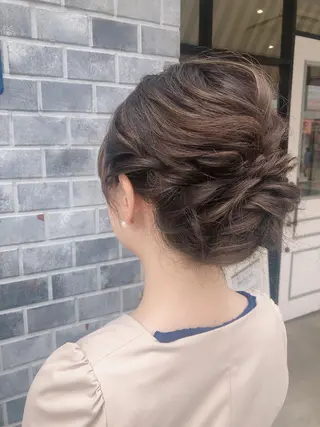 ミディアム ヘアアレンジ ✳︎SERA✳︎ 平日のみご案内のマツエク・マツパデザイン