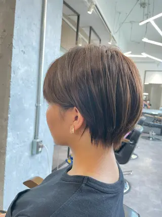 ショート カラー 色気レイヤー& ショートはお任せ🌟のヘアスタイル