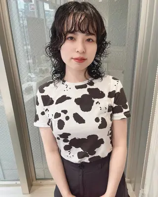 パーマ ウルフカット／吉村 桃子のヘアスタイル