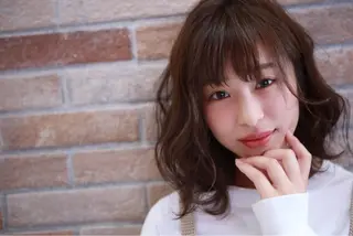 ミディアム 湯浅 了一のヘアスタイル