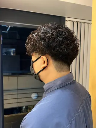 パーマ メンズ fifth神宮前 HIN★T★のヘアスタイル