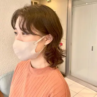 ミディアム パーマ 透明感カラー/ 寺田千雅子のヘアスタイル