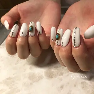 ネイル Gracias. rieのネイルデザイン