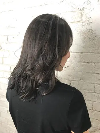 ミディアム カラー ヘアアレンジ 韓国ヘア✨グレージュ カラーasamiのヘアスタイル